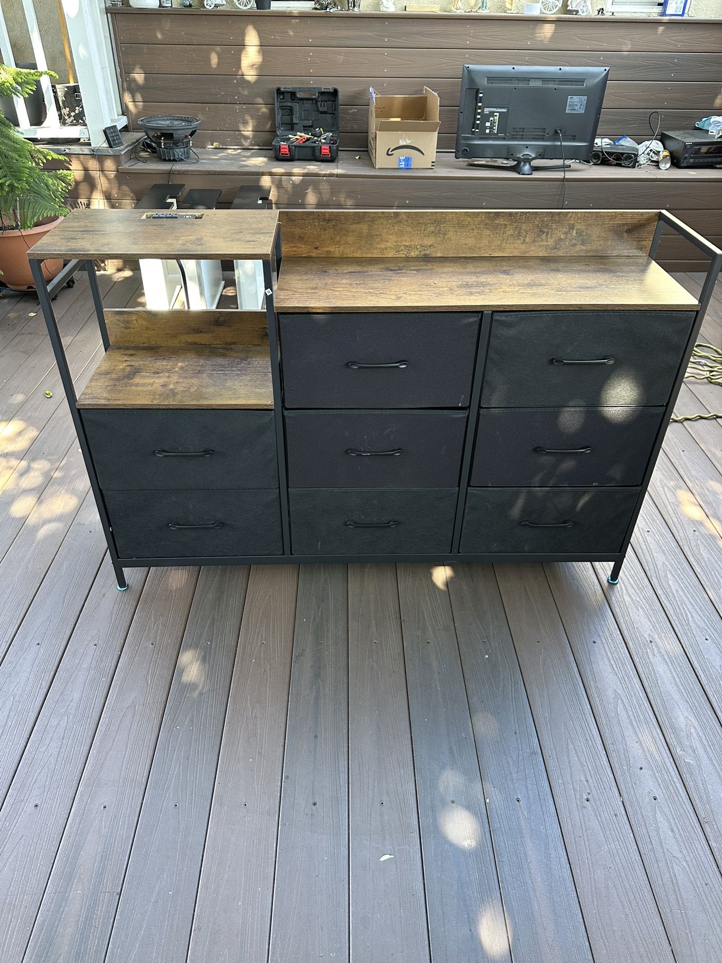 Dresser with Charging Station, 52-Inch Long Dresser for Bedroom with 8 Storage Drawers, Fabric Dressers Chests of Drawers with Sturdy Steel Frame and