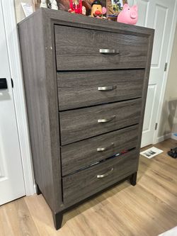 4-Piece Bedroom Set