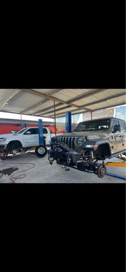 Looking for tires 3512.50 17 DM OR CALL ☎️
