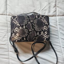 MICHAEL KORR Crossbody Purse
