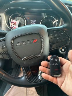 car keys Auto keys/ car keys/ llaves de carro