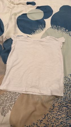 White Girls T-Shirt with Lace Sleeves