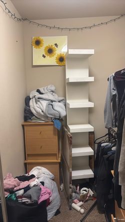 White ikea shelf’s