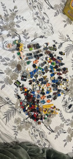 Lego mini figure lot