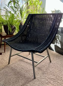 Pier 1 Wicker Chair - Mid Century Modern Style -Patio
