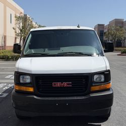 2017 GMC Savana Cargo Van