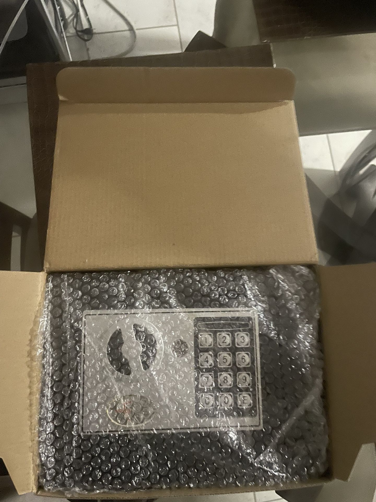 Mini Bookshelf Safe for Sale in Orlando, FL OfferUp