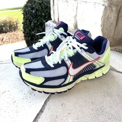 Brand New Nike Zoom Vomero 5 men’s Size 9.5