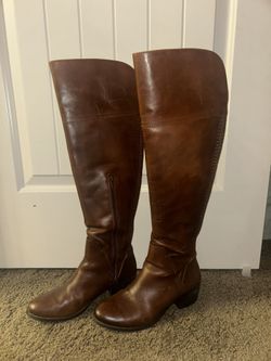 Brown Vince Camuto Boots (8.5 Women’s)