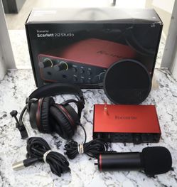 Scarlett 2i2 Focusrite 4th Gen Studio Bundle