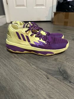 Adidas Dame 8 Basketball Shoes Size 12 1/2 – Purple/Cream