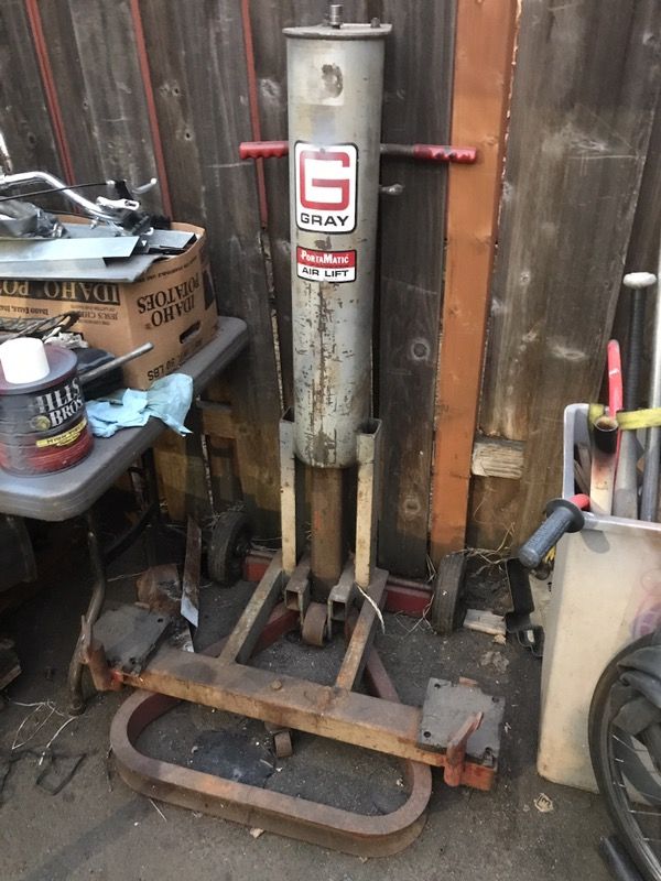 5000 lb GRAY PortaMatic AIR LIFT Jack for Sale in Portland, OR OfferUp
