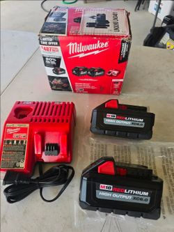 🔥$170 PRICE IS FIRM🔥 Milwaukee M18 18-Volt High Output Kit W/Two 6.0Ah Batteries and Charger