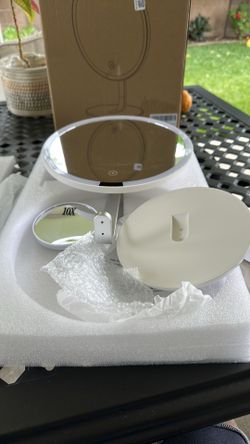 Lighted Makeup Mirror with Lights