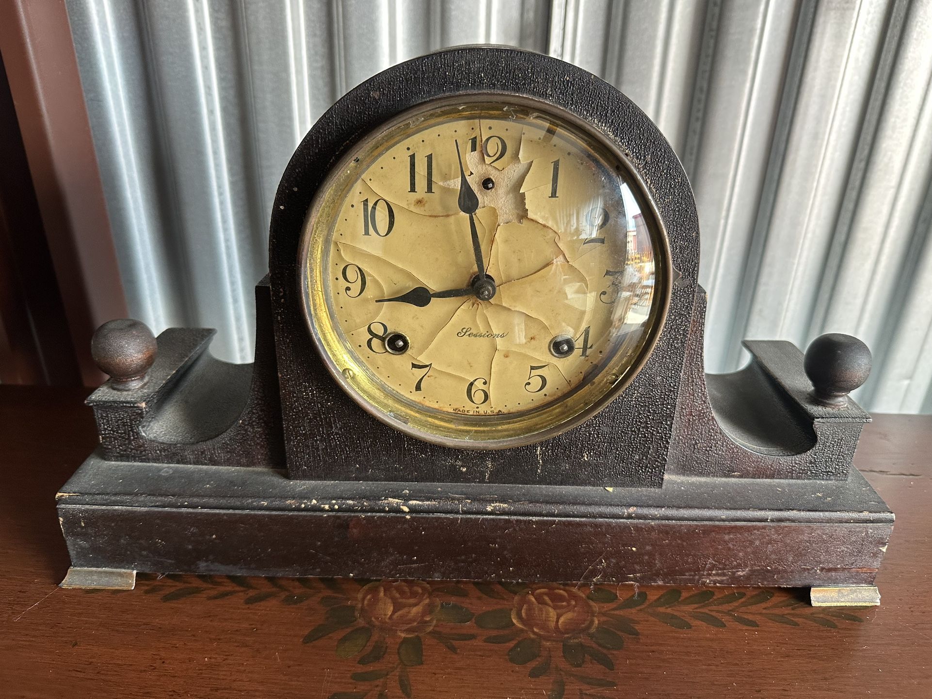 Old Sessions Clock
