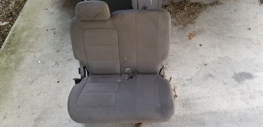 Backseat 2001 ford explorer sport trac