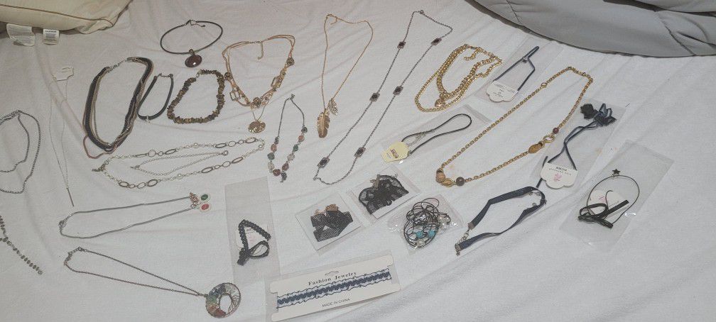 Necklaces Lot