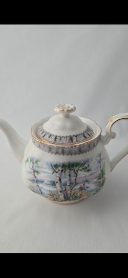 Royal Albert Silver Birch Rare 2 cup Mini Teapot