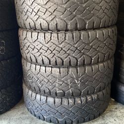 LT 285/75R18 Marca Goodyear Duratrac Usadas En Muy Buenas Condiciónes De Vida 