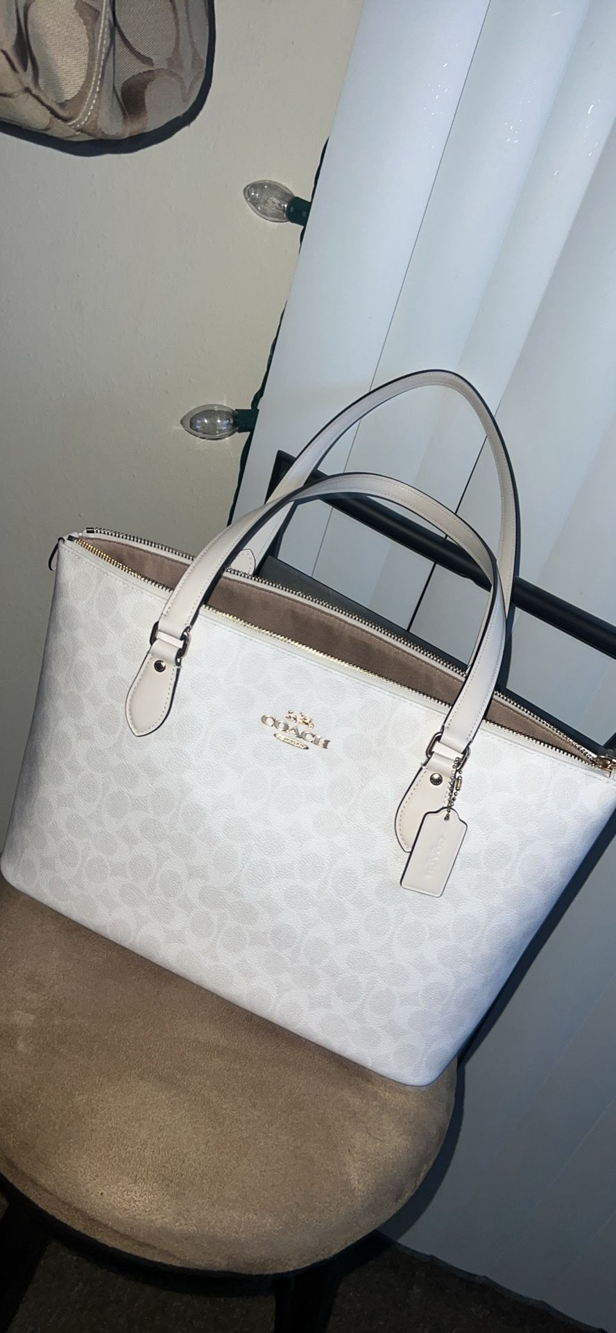 Gallery Tote Bag In Signature Canvas & Matching Wallet