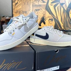 Union AJKO two Pairs  Size 8