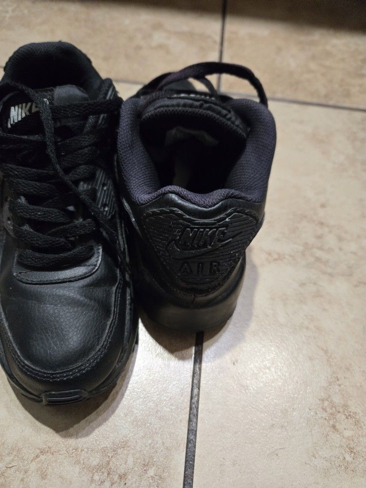 Nike Air Maxes 3.5y