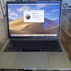 Apple 14” 2023 MacBook Pro M3 Pro Chip