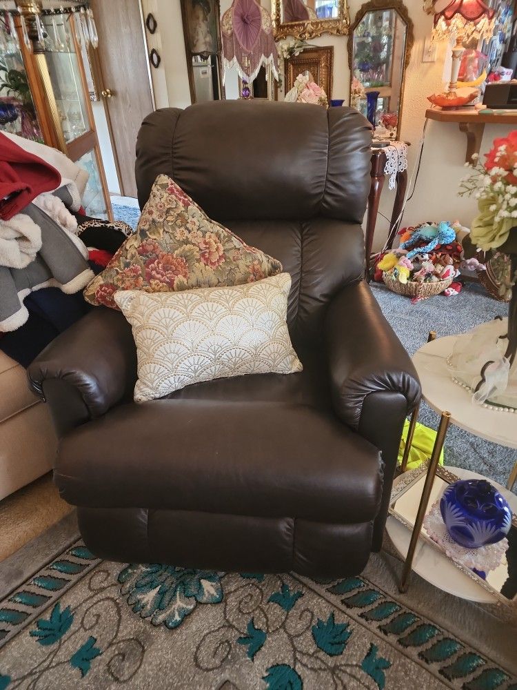 Lazy Boy Chair And Recliner!