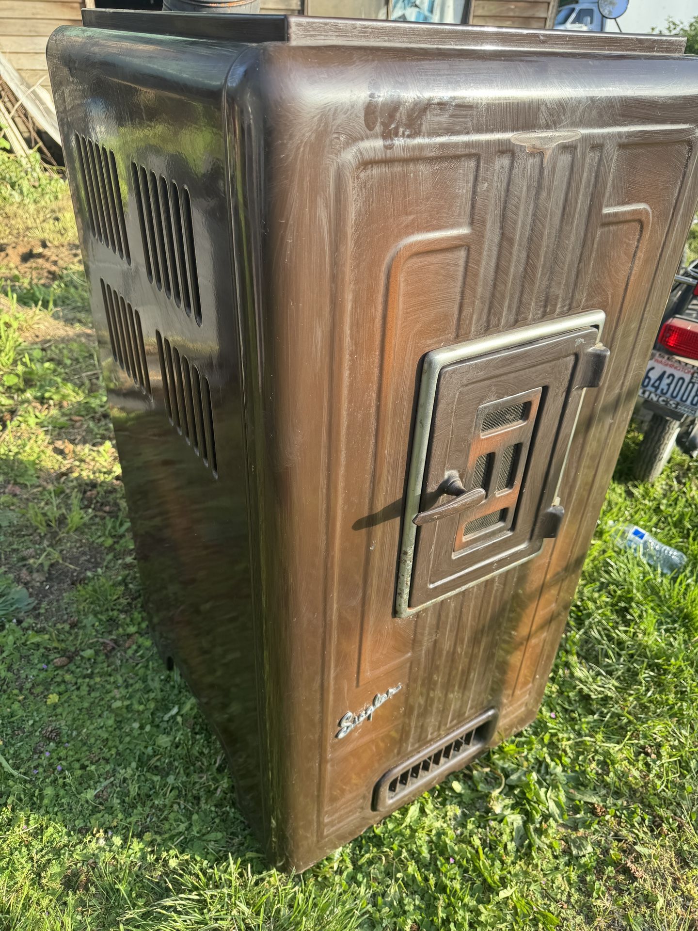 Antique Siegler Oil Burn Furnace
