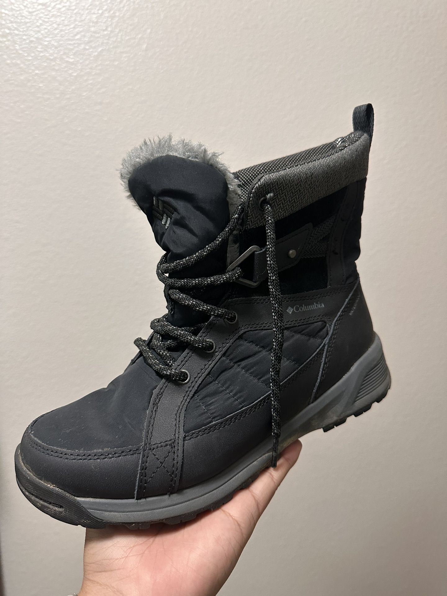 Columbia Snow Boots