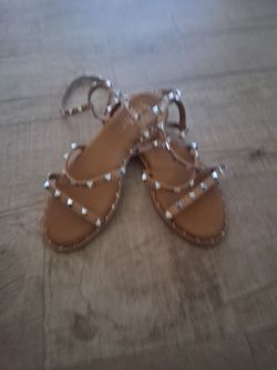 Women sandals