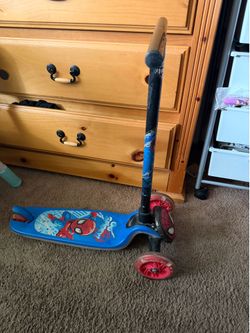 Spider-Man scooter