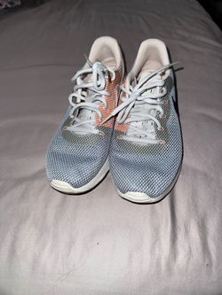 Nike Women’s Sneaker- size 8.5