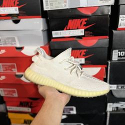 Adidas Yeezy 350 Cream size 9.5 USED But Clean