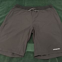 Patagonia Shorts Black Size Medium Unisex