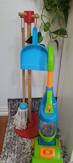 Kids cleaning toys