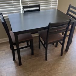 Table With Four Chairs  Black 