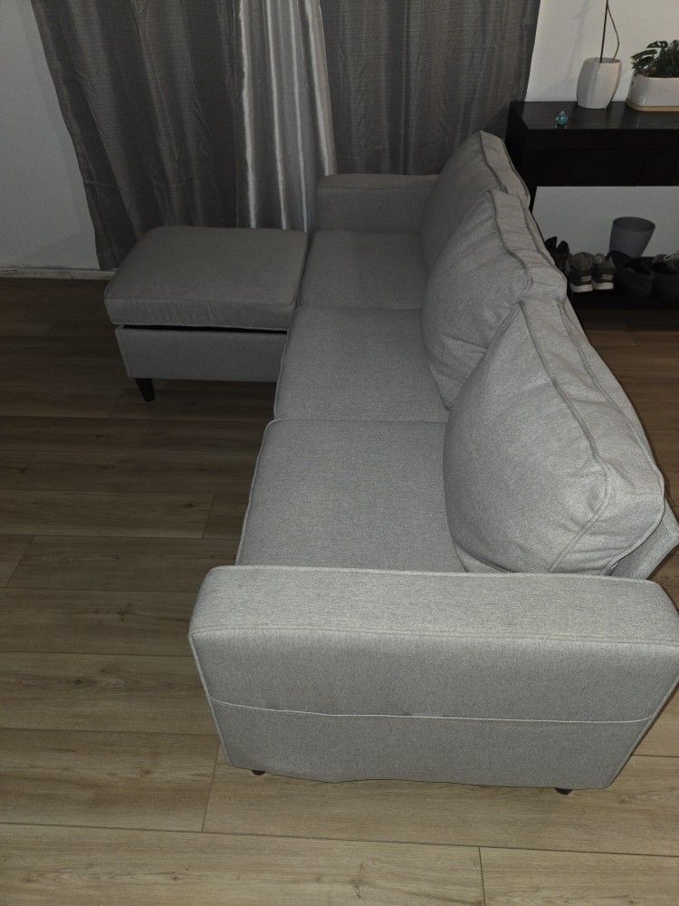 Small Apartment Sofa 
