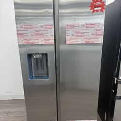 Samsung - 27.4 cu. ft. Side-by-Side Refrigerator with Large Capacity - Stainless Steel Model: RS27T5200SR