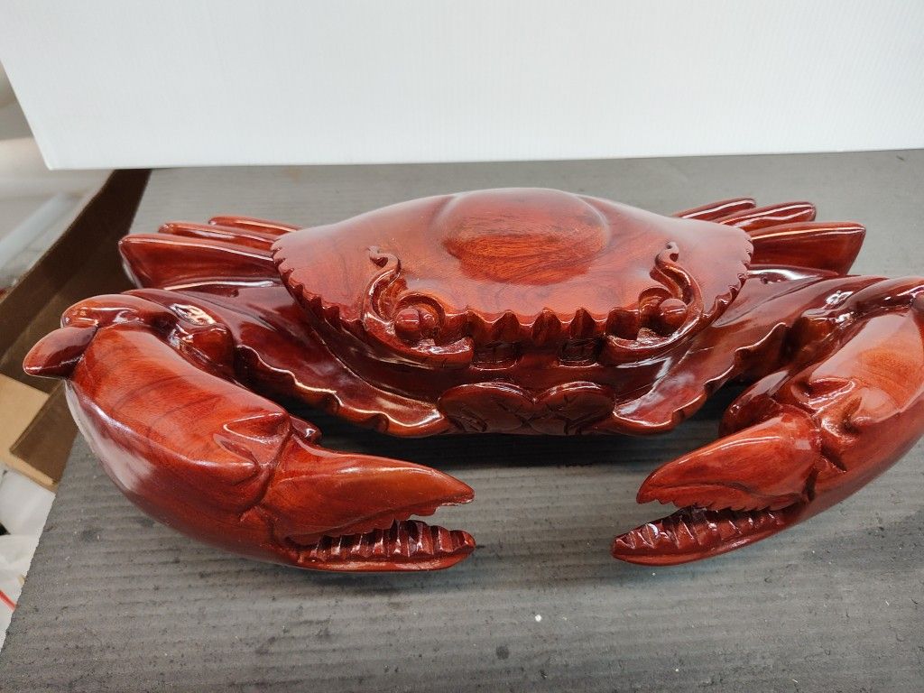 Hand Crafted Wooden Crab