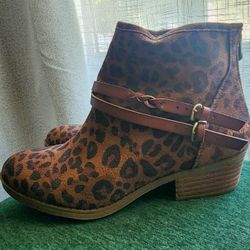 Leopard Print Ankle Boots – Size 8, Worn Once, Low Block Heel