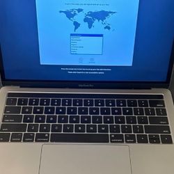 MacBook Pro 2016 With Touch Bar 