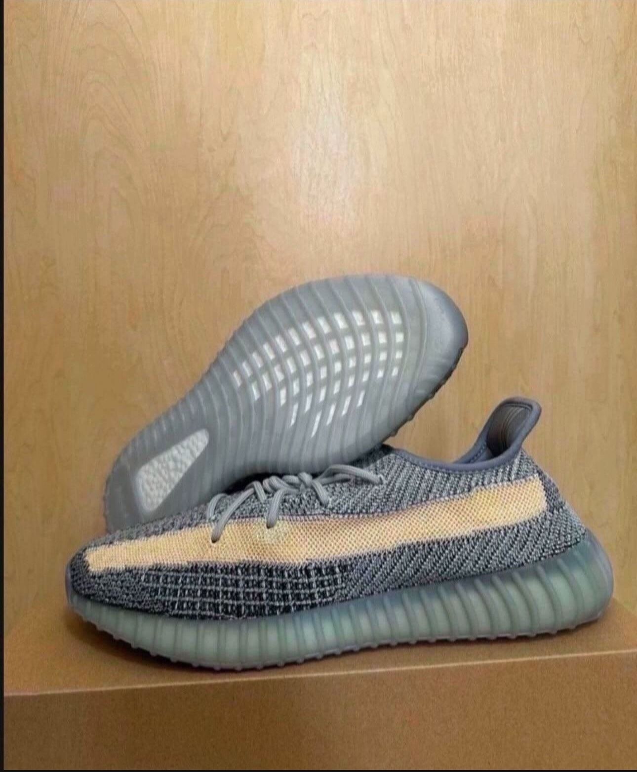 Adidas Yeezy Boost 350 V2 Ash Blue GY7657 Size 13.5 Brand New