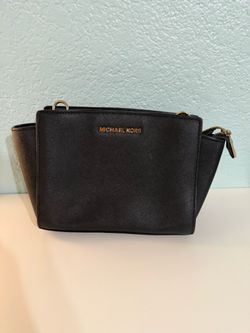 Black purse