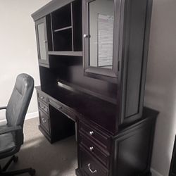 Dark Cherrywood Desk With Lights