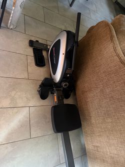 Fitness Reality Magnetic Rowing Machine