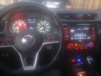 Nissan rogue sport 2021