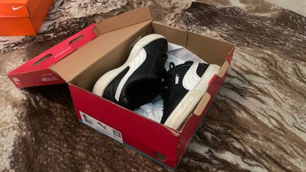 Puma classic shoes size 5