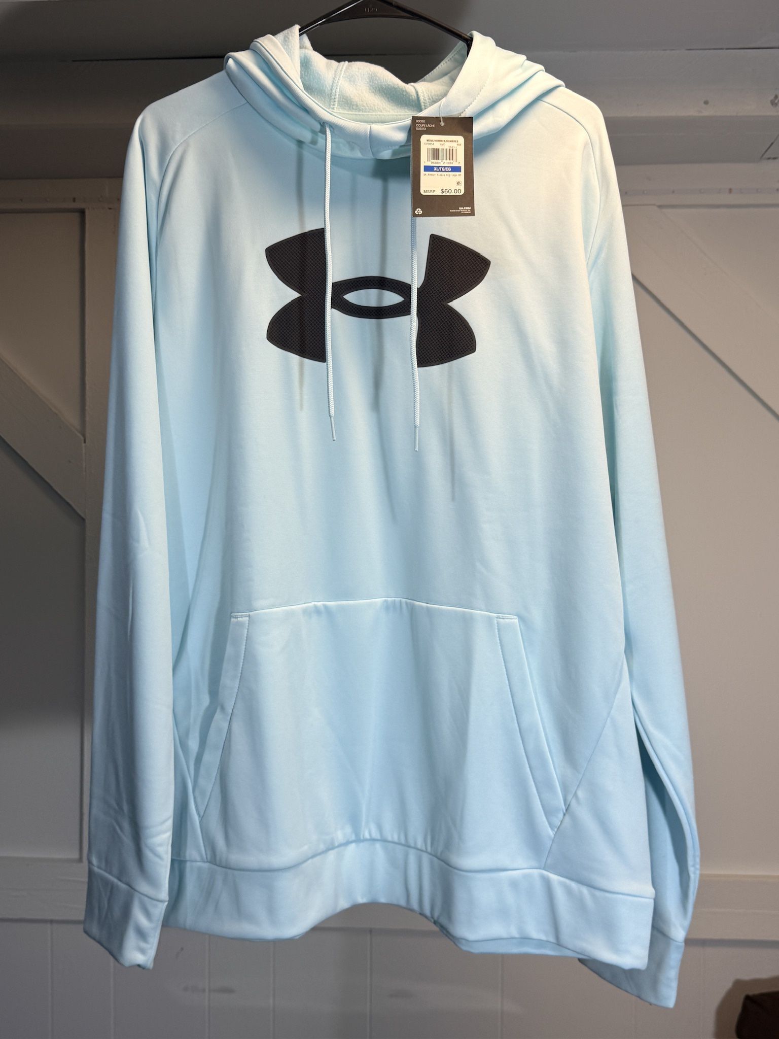 UA Men’s XL Hoody New