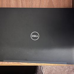 Dell Latitude 7390 13.3 inch 1920×1080 Full HD Touchscreen Laptop PC